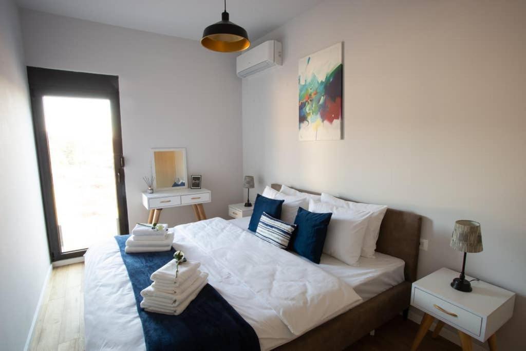 Lina - Pg, Gorica Park View Apartment พอดโกริกา ภายนอก รูปภาพ