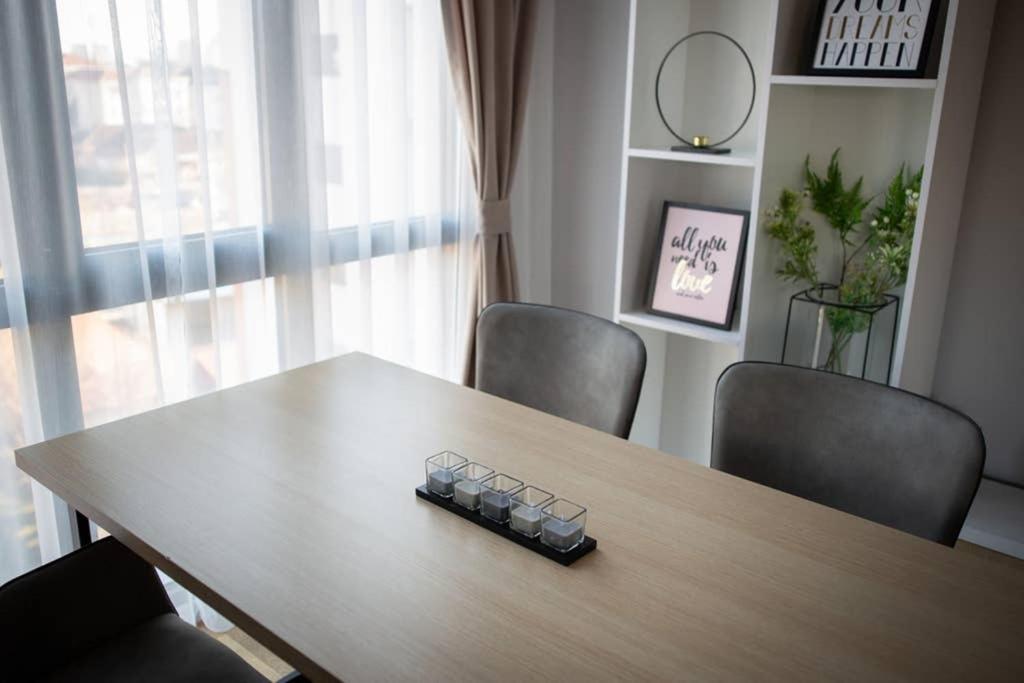 Lina - Pg, Gorica Park View Apartment พอดโกริกา ภายนอก รูปภาพ