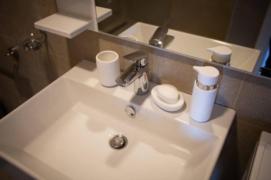Lina - Pg, Gorica Park View Apartment พอดโกริกา ภายนอก รูปภาพ